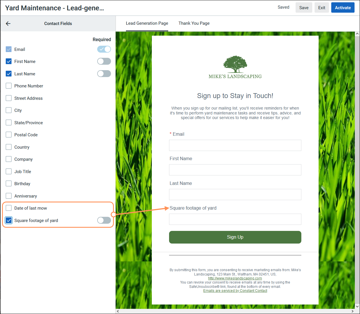 Lead Generation Landing Page editor with Contact Fields menu options and custom field selected
