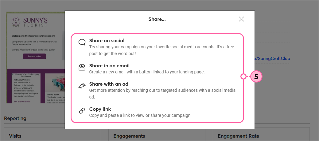 Página Custom Landing Page Details (Detalles de la página de bienvenida personalizada), ventana emergente Share (Compartir) con vínculo Copy (Copiar), Share in an email (Compartir en un correo electrónico), Share on social (Compartir en las redes sociales) y opciones Share with an ad (Compartir mediante un aviso)