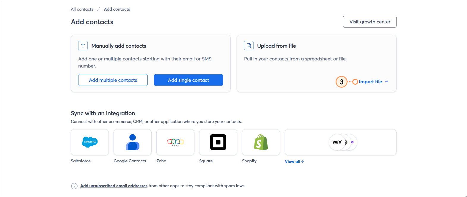 Página Add contacts (Agregar contactos) con la sección Upload from file (Cargar desde archivo) y el enlace Import file (Importar archivo)