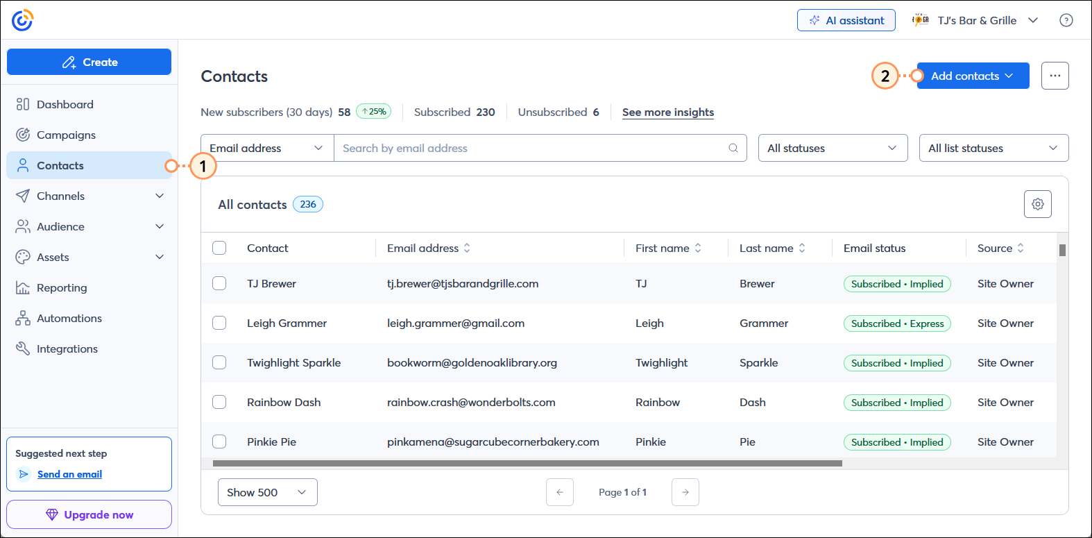 Menú lateral con la opción Contacts (Contactos) seleccionada y la página Contacts (Contactos) con el botón Add contacts (Agregar contactos)
