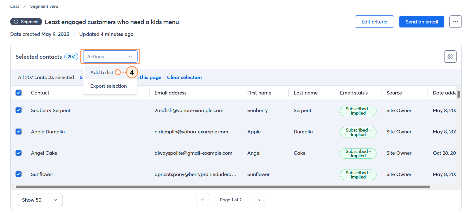 Página Segment view (Ver segmentos) con todos los contactos seleccionados, el menú Actions (Acciones) expandido y la opción Add to list (Agregar a la lista) seleccionada