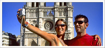 Traveling couple